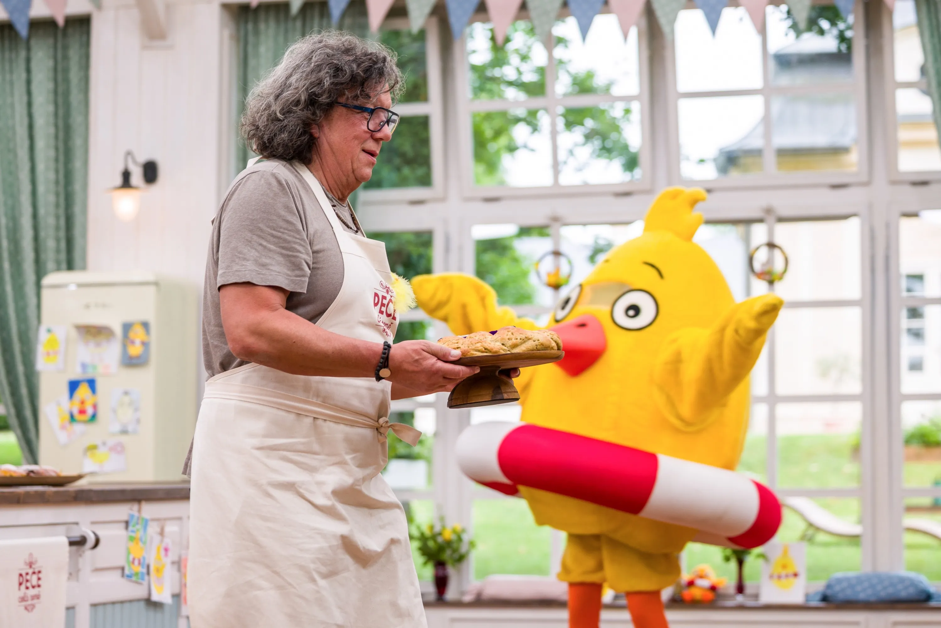 Kuře na Velikonoční pondělí opět peklo dobro, dosáhlo rekordní sledovanosti a částky 15 715 187 korun