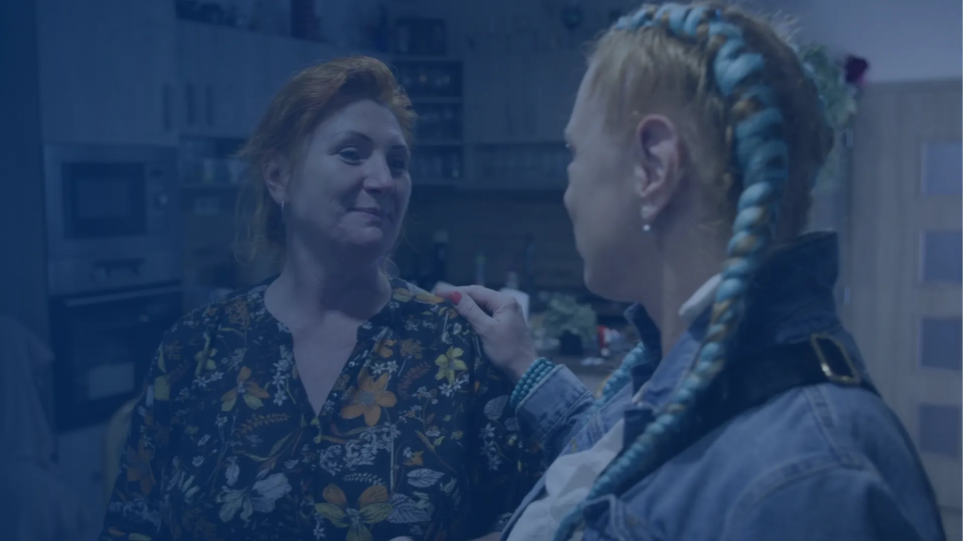 Nejseš moje máma. Markéta Oddfish Nešlehová natočila osobní dokument o náhradním rodičovství