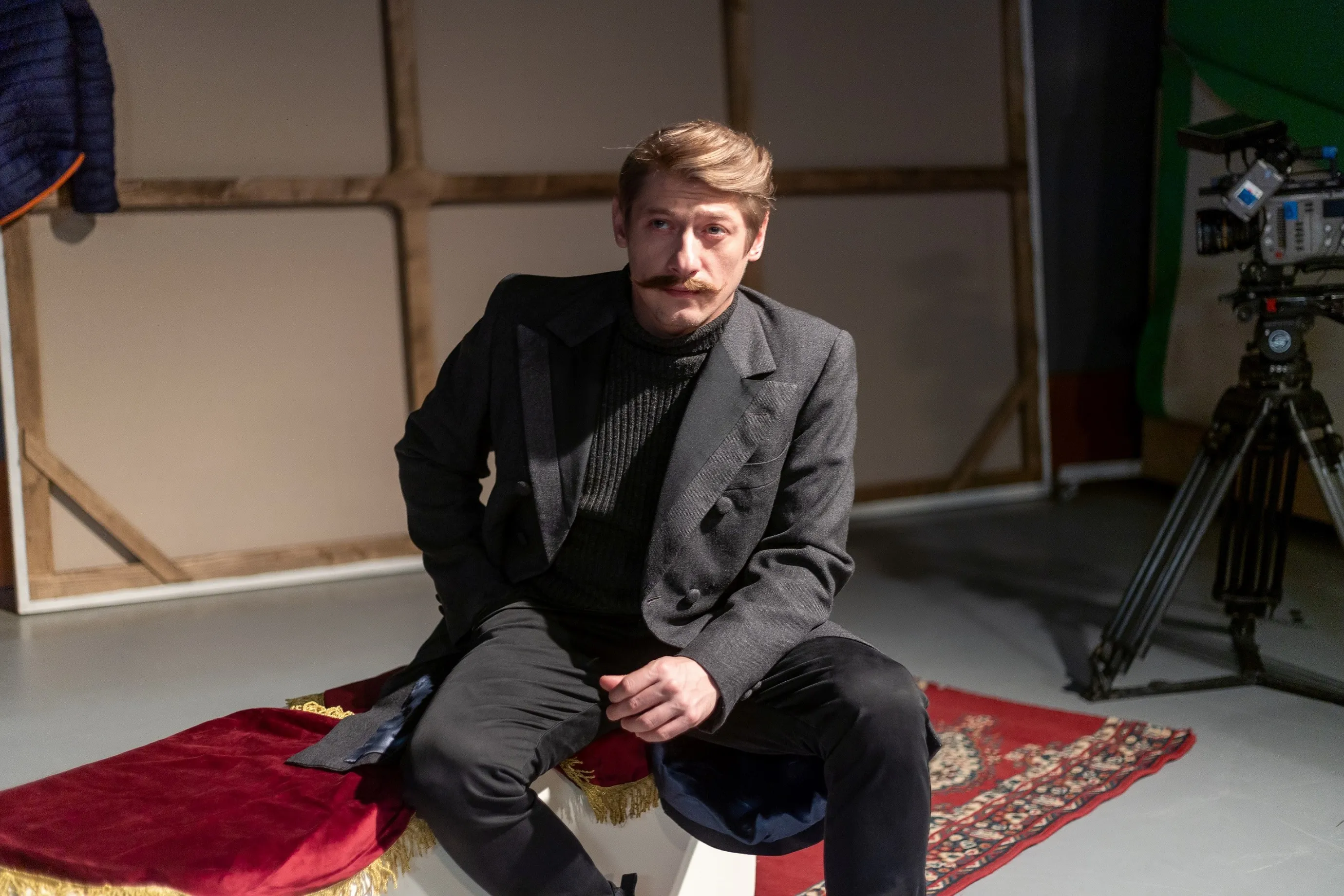 Jacob Erftemeijer jako J.Schikaneder_foto ČT Radek Miča