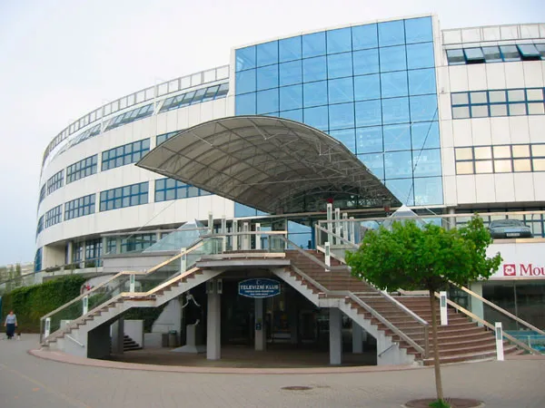 Objekt producentských center tzv. Rohlík