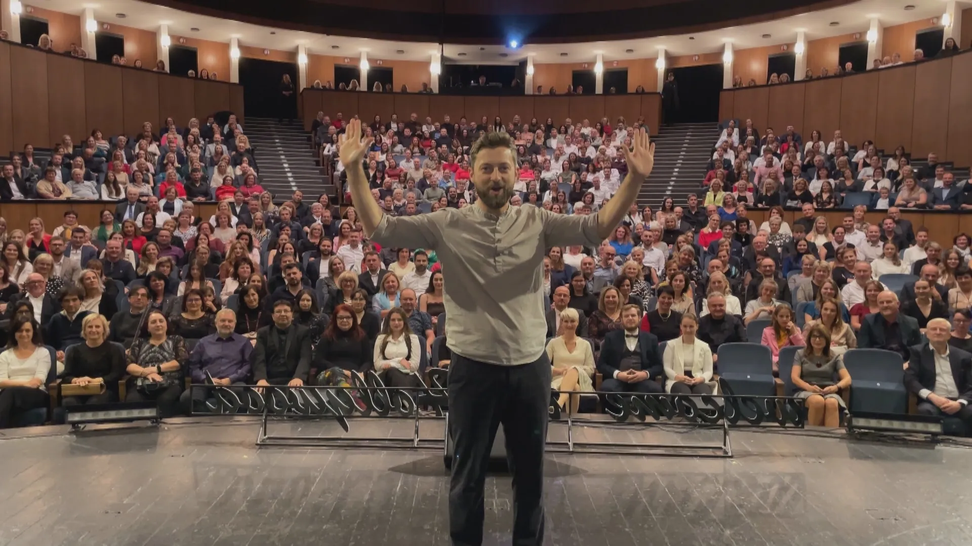 Česká televize se připojí k oslavám Světového dne divadla originální sérií Divadelní jaro 2026