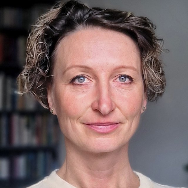 Mgr. Alžběta Bajgartová