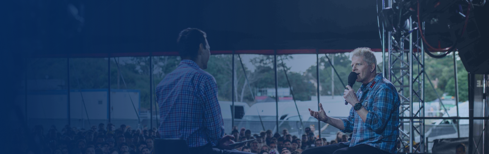 Hyde Park Civilizace otevírá třináctou sezonu exkluzivním rozhovorem s Dexterem Hollandem