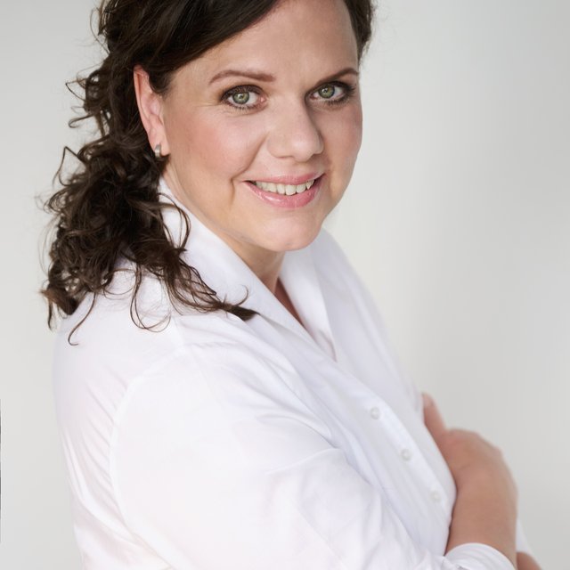 Dipl.-Pol. Bára Procházková