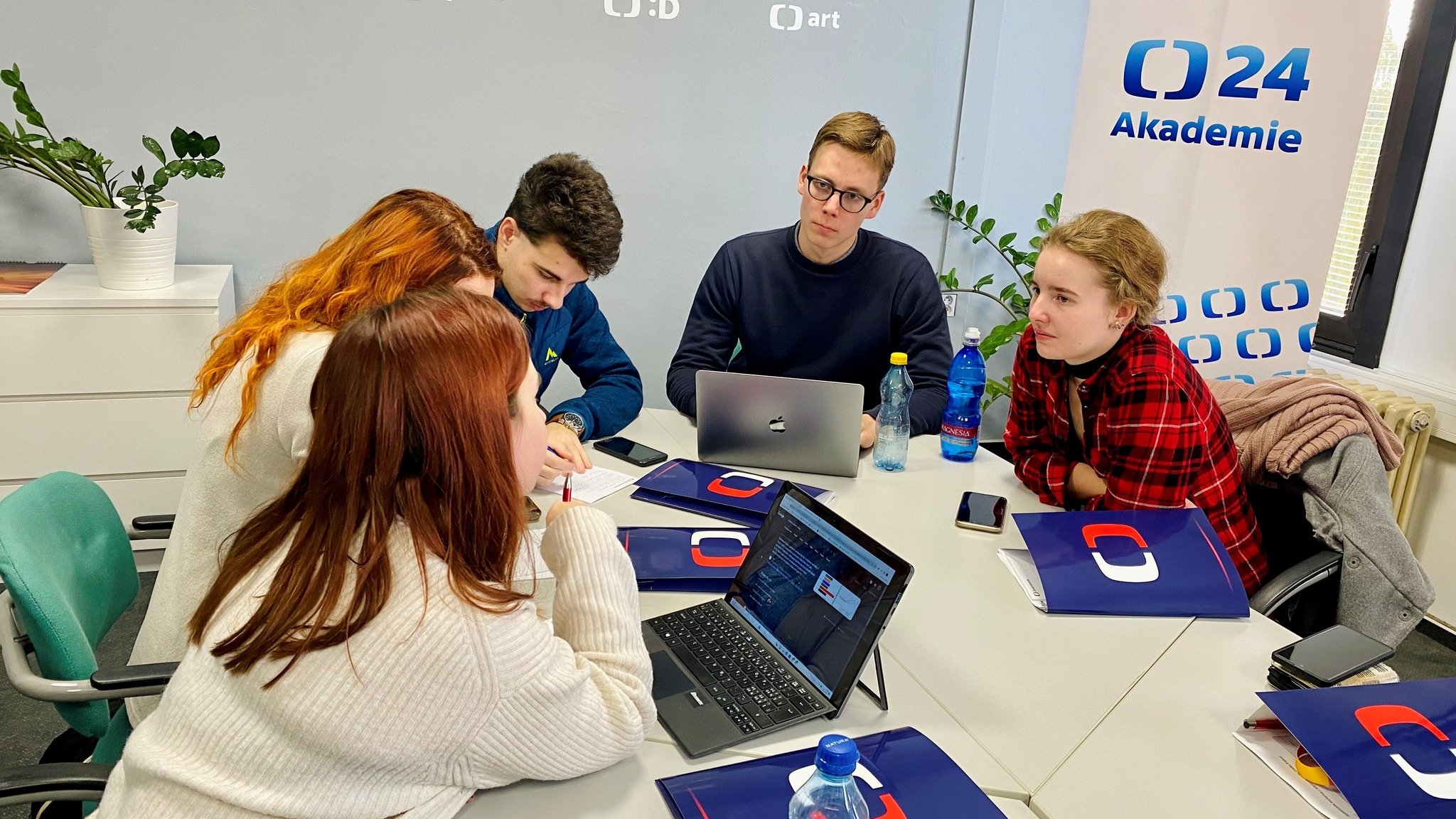 473533710_917757760340144_67335726916623591_n