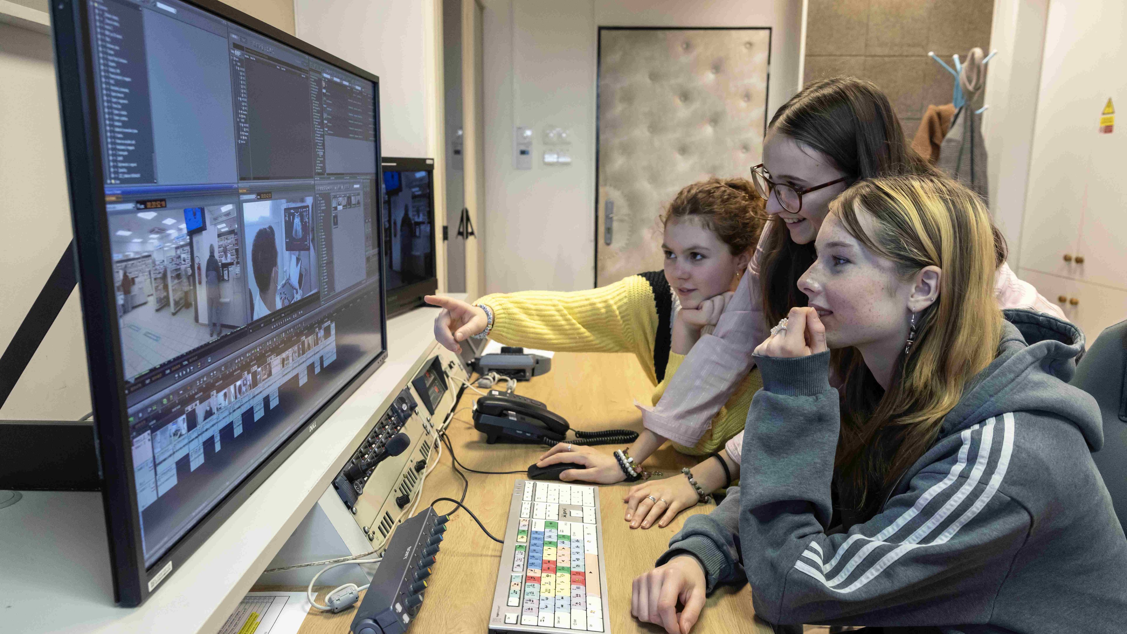 Brožura Zprávičky_Černá_20250114_1E1A1119