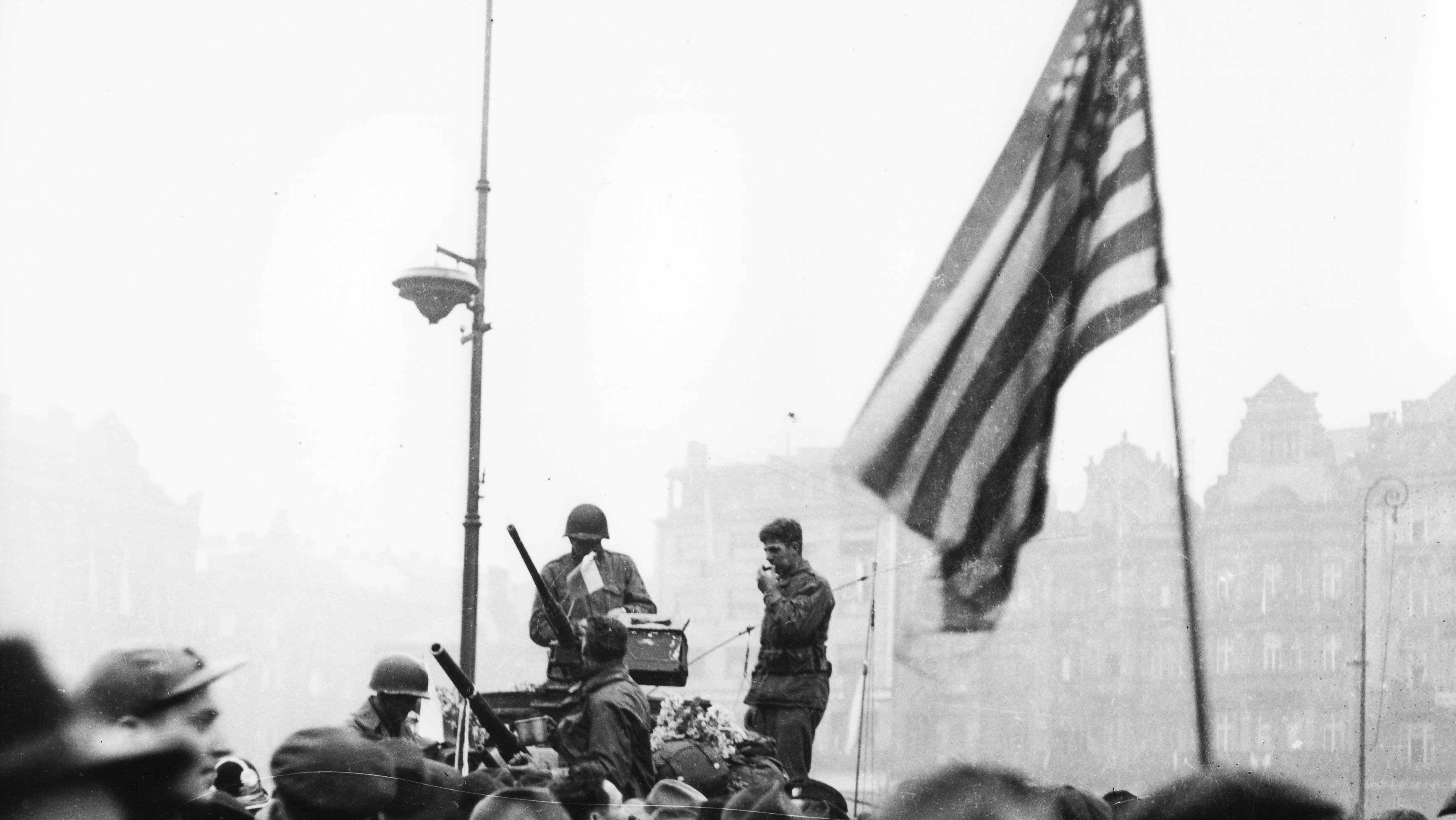 001Hovoří Plzeň, svobodná Plzeň hovoří © Česká televize