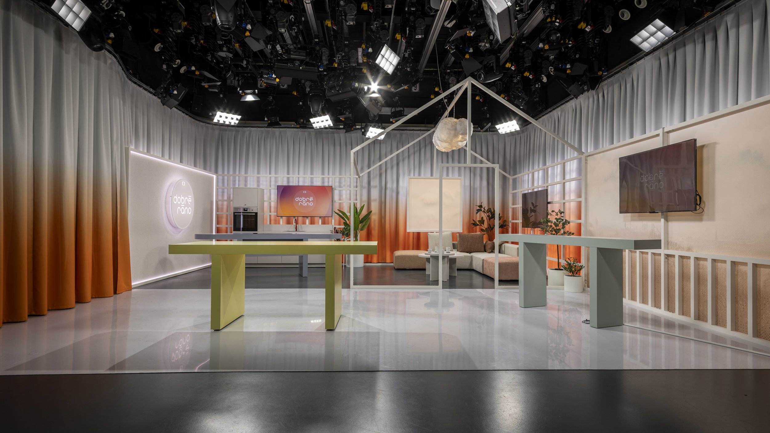 Interiér studia Dobré ráno v Ostravě © Česká televize