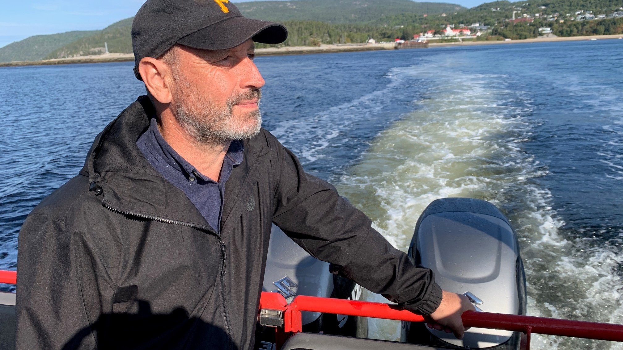 Od Londýna Karla Kyncla po vinice v Québecu. Česká televize uvede tisící díl Postřehů odjinud