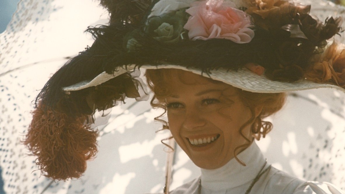 Legenda českého herectví, která nikdy neztratila jiskru. Iva Janžurová oslaví 85. narozeniny