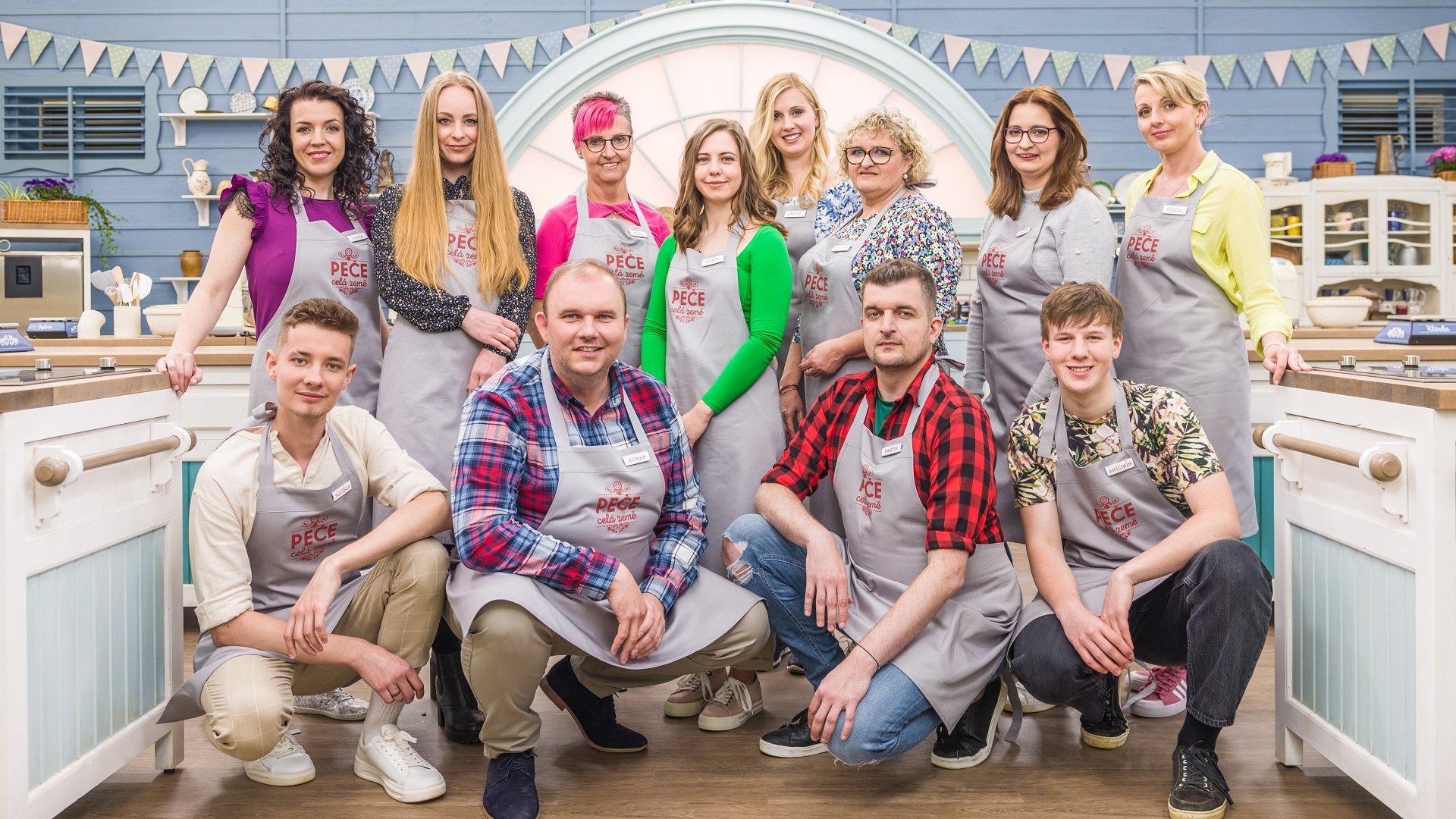 Peče celá země III_soutěžící